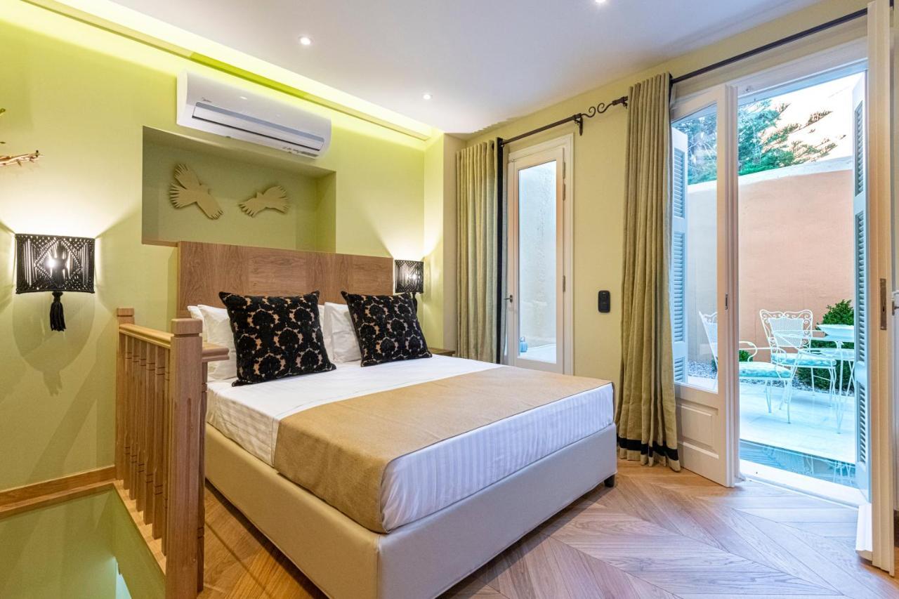 Ipelhome - Plaka Boutique Apartments アテネ エクステリア 写真