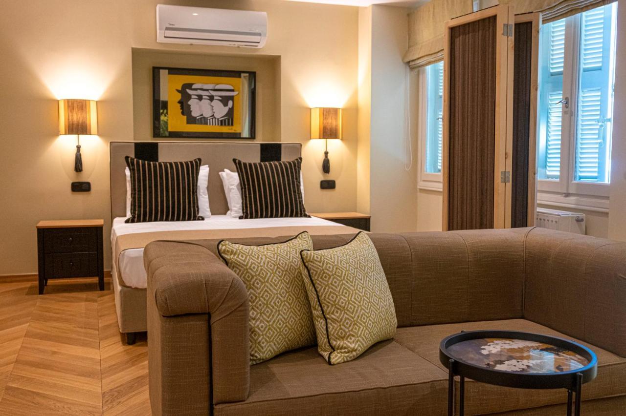 Ipelhome - Plaka Boutique Apartments アテネ エクステリア 写真