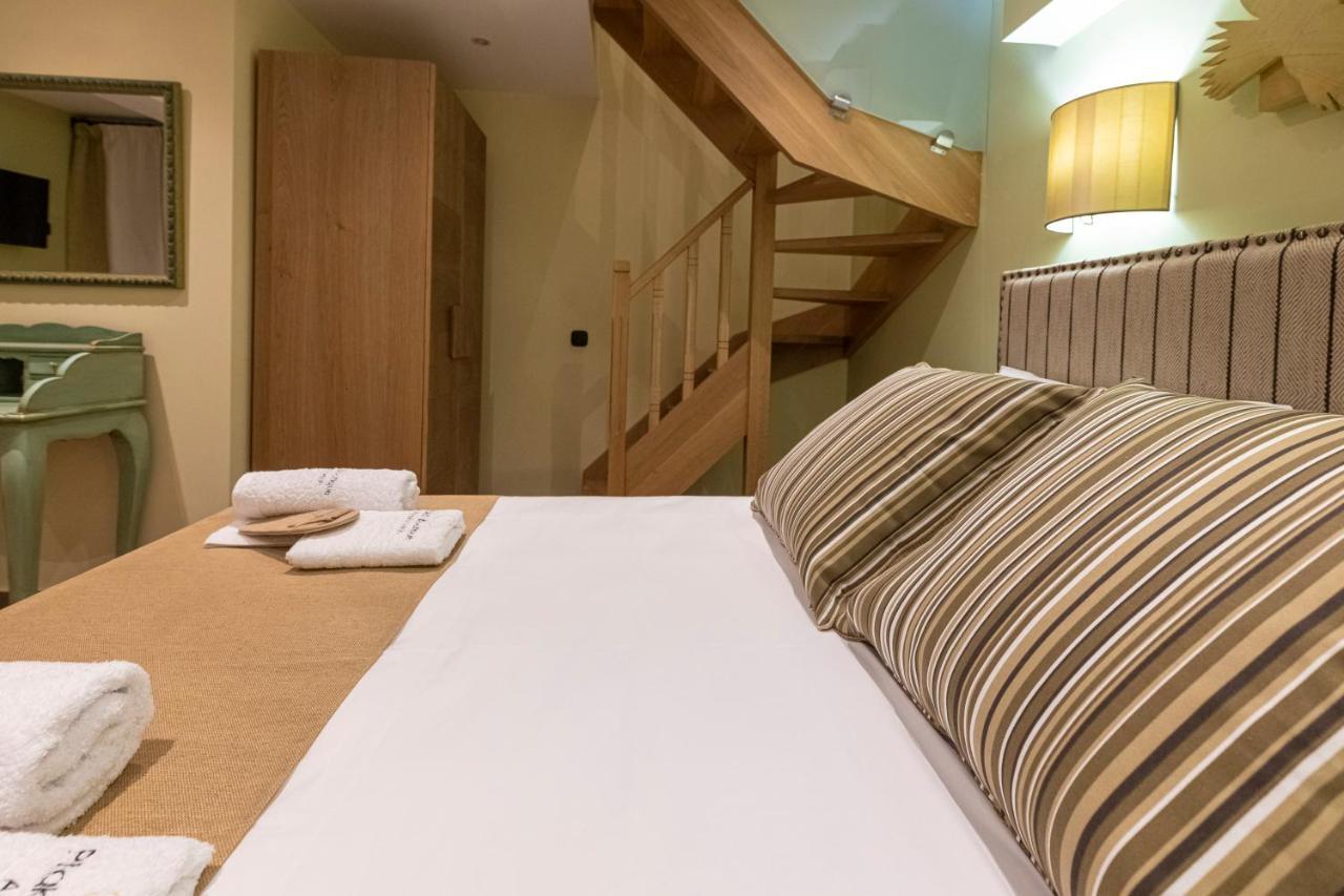 Ipelhome - Plaka Boutique Apartments アテネ エクステリア 写真