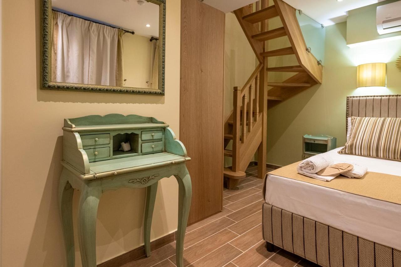 Ipelhome - Plaka Boutique Apartments アテネ エクステリア 写真