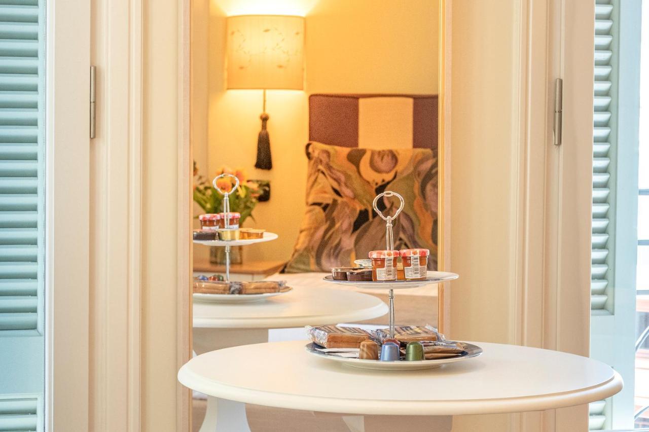 Ipelhome - Plaka Boutique Apartments アテネ エクステリア 写真