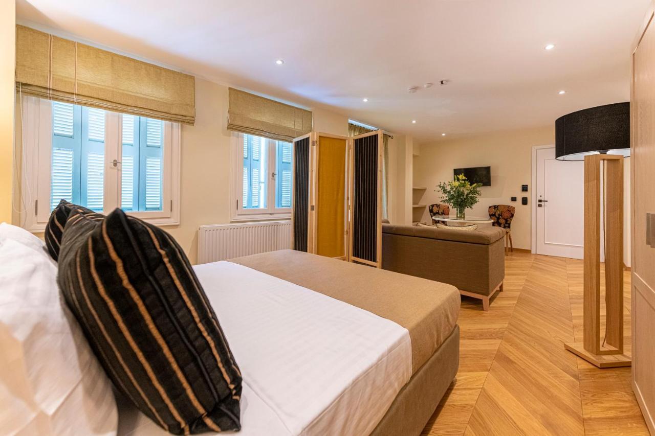 Ipelhome - Plaka Boutique Apartments アテネ エクステリア 写真