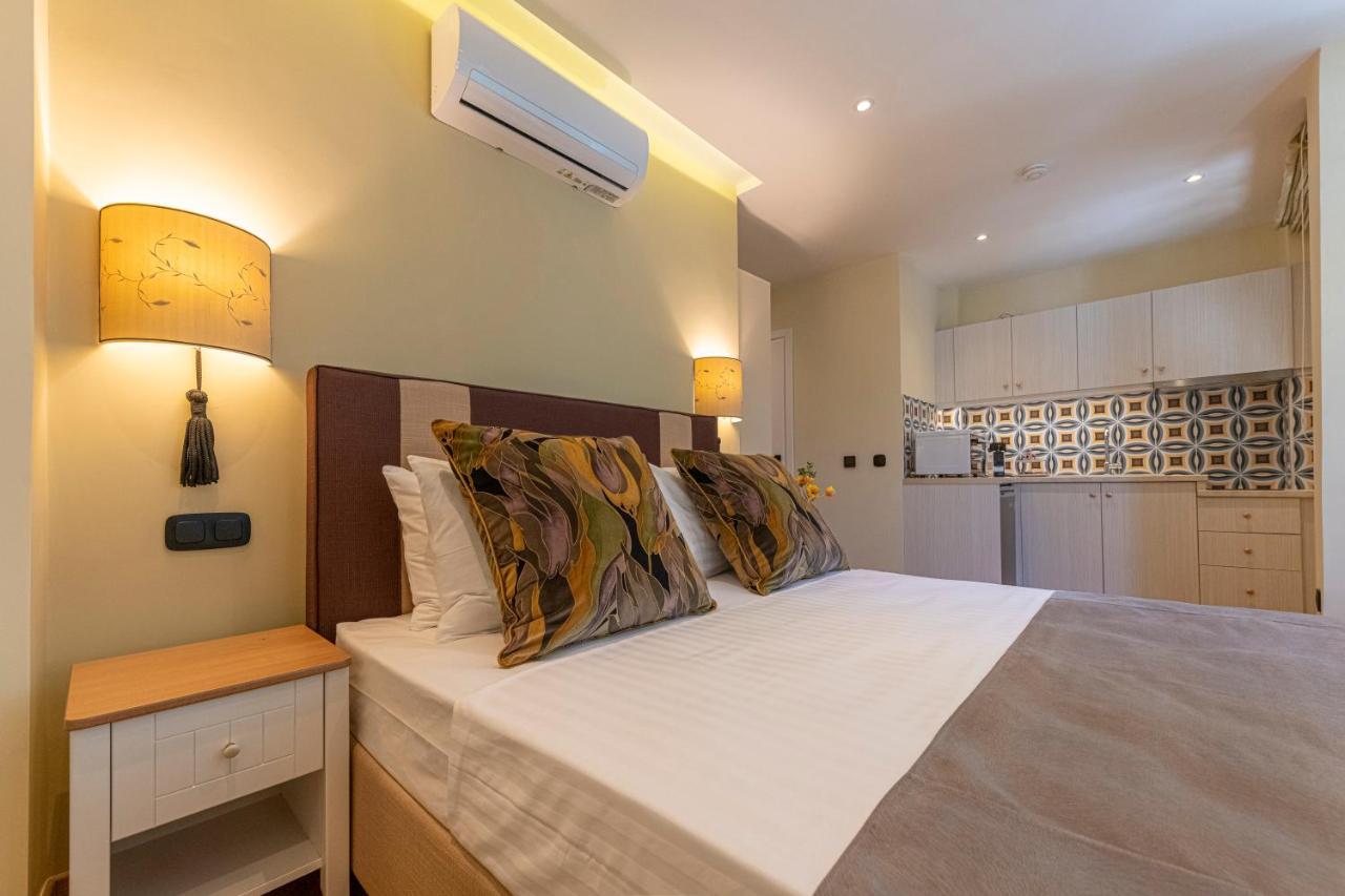 Ipelhome - Plaka Boutique Apartments アテネ エクステリア 写真