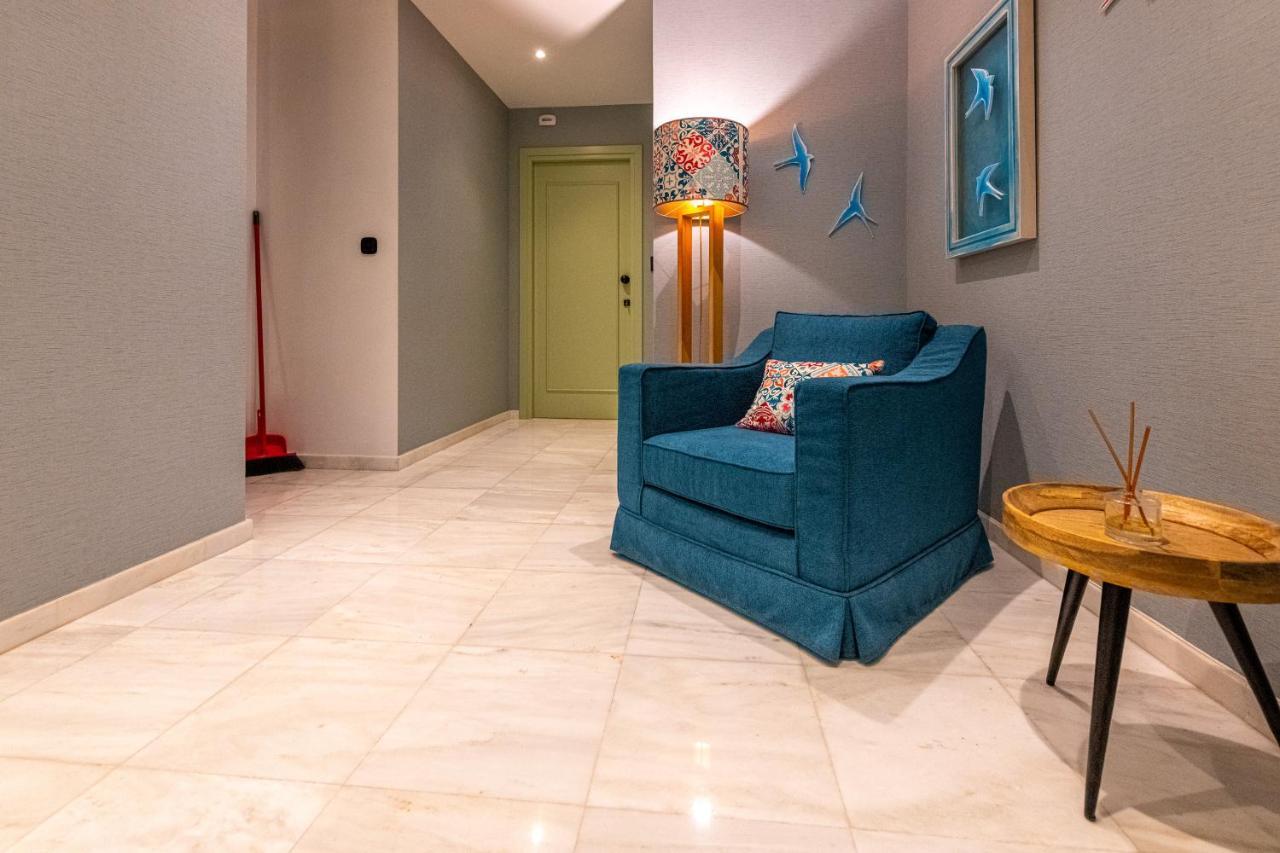 Ipelhome - Plaka Boutique Apartments アテネ エクステリア 写真