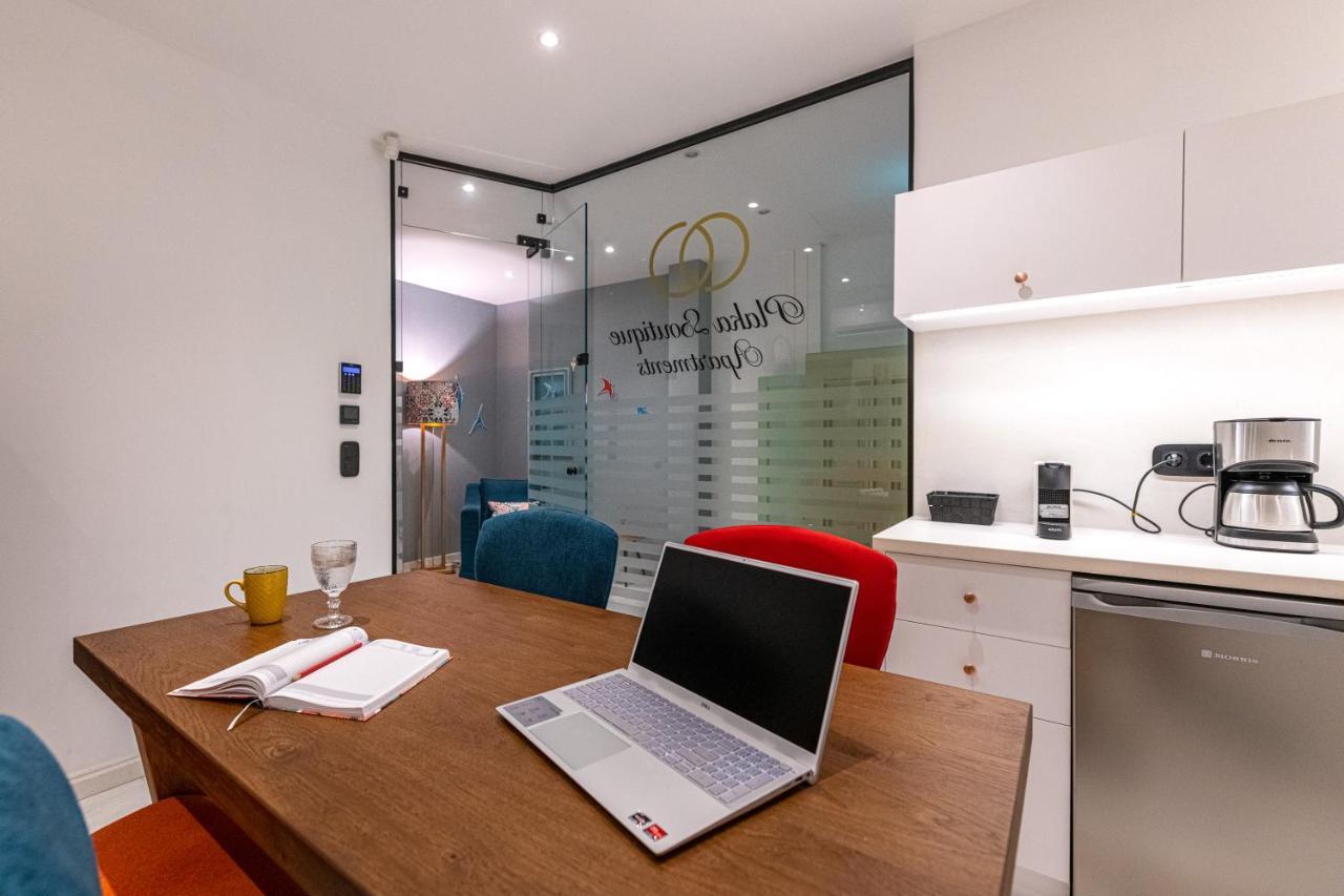 Ipelhome - Plaka Boutique Apartments アテネ エクステリア 写真